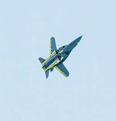 Учебно-тренировочный самолет СР-10 49-04.jpg 