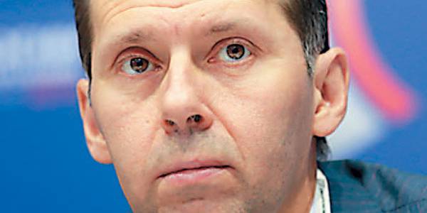 Александр Потапов в 1986 году закончил МВТУ им. Н.Э. Баумана. С июля 2014 года работал заместителем министра промышленности и торговли РФ 004_expert_ural_11.jpg