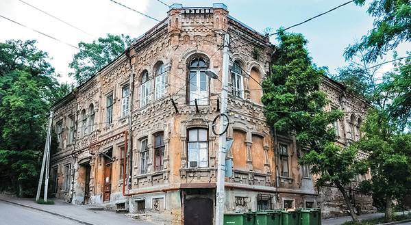 Дом М. Б. Рындзюн, который входил в адресную программу по развитию исторического центра Ростова-на-Дону, и поныне Дом М. Б. Рындзюн, который входил в адресную программу по развитию исторического центра Ростова-на-Дону, и поныне находится в плачевном состоянии 026_expertjug03-1.jpg