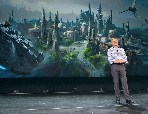 070_rusrep_05-3.jpg Artist Concept Only/Disney/LucasFilm