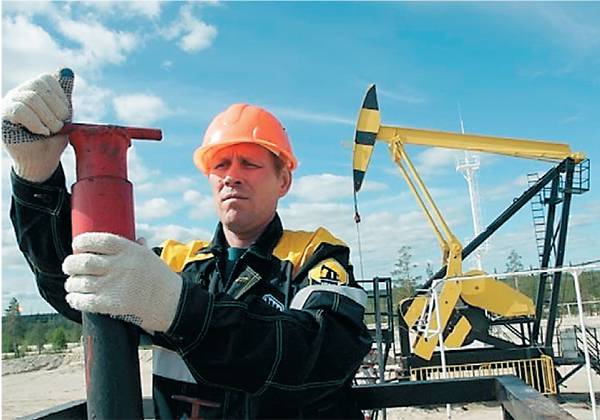 Оренбургнефть ведет деятельность на 125 лицензионных участках, расположенных на территории Оренбургской, Саратовской, Самарской областей. Более половины всех запасов сосредоточено на десяти крупнейших месторождениях, среди них Росташинское, Сорочинско-Никольское и др. В состав Оренбург-нефти входят Зайкинское газоперерабатывающее предприятие и Бугурусланнефть. 004_expert_ural_24.jpg