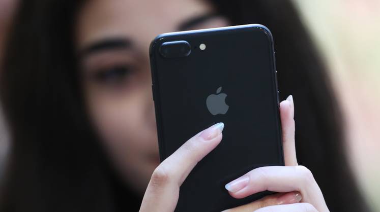 Израильтяне подали на Apple в суд за iPhone