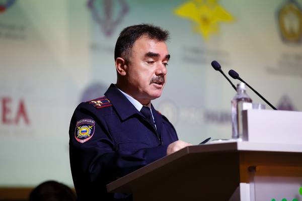 Начальник управления МВД по г.Тольятти, полковник полиции Хейрулла Ахмедханов доложил статистику преступлений, совершенных безработными ahmedhanov.jpg