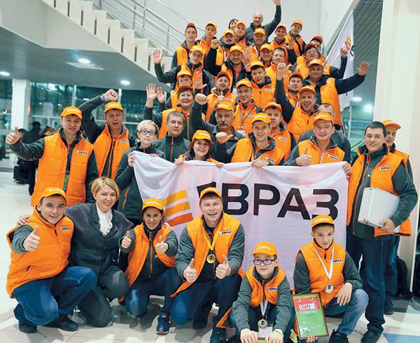 Команда ЕВРАЗа взяла бронзу чемпионата WorldSkills Hi-Tech в Екатеринбурге 021_expert_ural_47-1.jpg