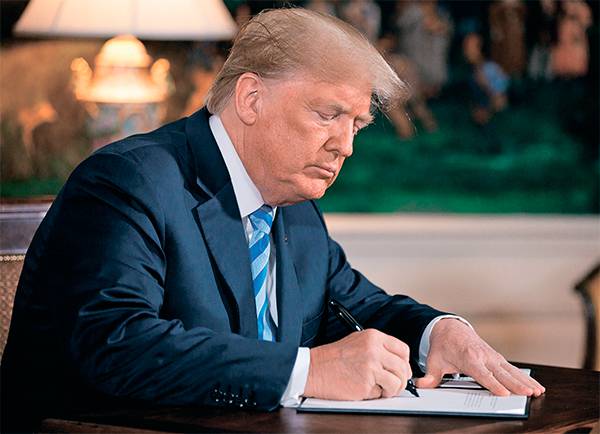 Своим выходом из ядерной сделки с Тегераном Трамп, конечно, бросил вызов всем, в том числе своим союзникам. Он показал, что их интересы ему неинтересны 60-02.jpg ТАСС
