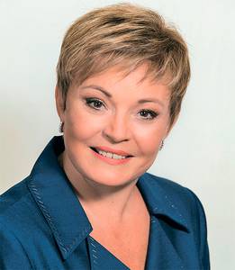 Губернатор Мурманской области Марина Ковтун 109-02.jpg ПРЕДОСТАВЛЕНО ПРЕСС-СЛУЖБОЙ ГУБЕРНАТОРА МУРМАНСКОЙ ОБЛАСТИ Губернатор Мурманской области Марина Ковтун 109-02.jpg ПРЕДОСТАВЛЕНО ПРЕСС-СЛУЖБОЙ ГУБЕРНАТОРА МУРМАНСКОЙ ОБЛАСТИ