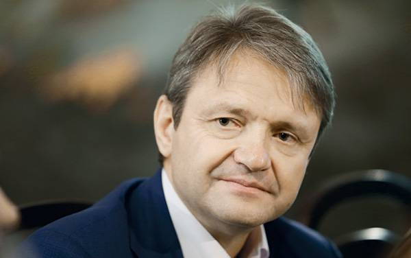 Независимо от должности Александр Ткачёв продолжит лоббировать интересы Краснодарского края и компании «Агрокомплекс им. Ткачёва» 047expertjug05-1.jpg