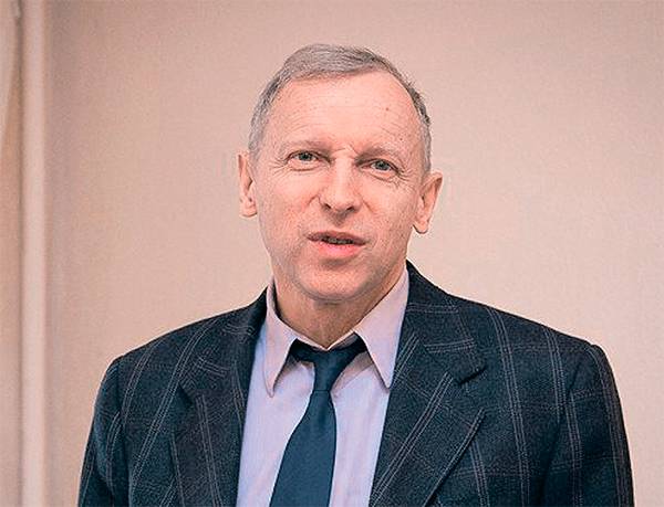 Директор Института народнохозяйственного прогнозирования РАН Борис Порфирьев: «Как показывает опыт Китая, ВСМ эффективны на расстояниях 200–900 километров. Это означает, что при меньших расстояниях и/или ограниченных ресурсах необходимы и выгодны обычные скоростные дороги» 13-02.jpg