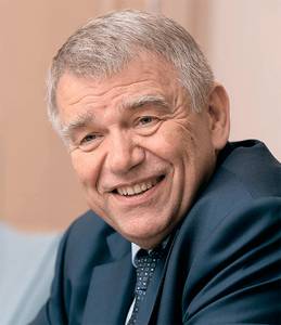 Валентин Пармон, академик, председатель СО РАНи:«От нас ждут Нобелевских премий по фундаментальной науке. Есть прямые указания президента о тех направлениях, которые сейчас стратегически важны для российской науки. Россия отстает в области генетических разработок. Обозначены прорывные задачи для реального сектора экономики и оборонки. Есть проблема с микроэлектроникой и элементной базой. Большие задачи поставлены перед медициной» 13-05.jpg ТАСС