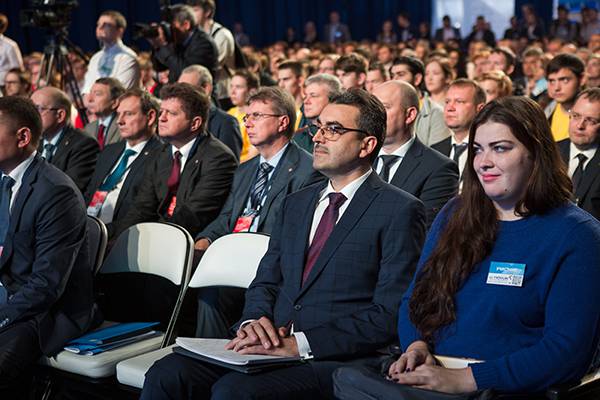 Модель, отработанная на форуме U-NOVUS, ляжет в основу проектируемой системы взаимодействия власти, науки и бизнеса 12-02.jpg ПРЕСС-СЛУЖБА ТГУ