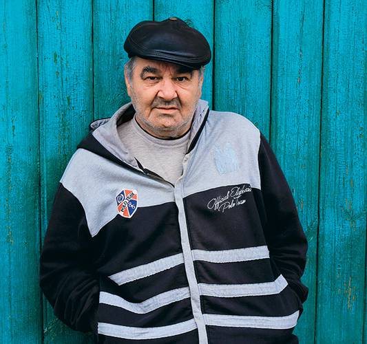 Павел Иосипович — единственный, кого не навещают. Дочки не могут простить ему уход из семьи. А пасынок переписал его дом на себя, когда мать умерла 031_rusrep_22-1.jpg Антон Резниченко
