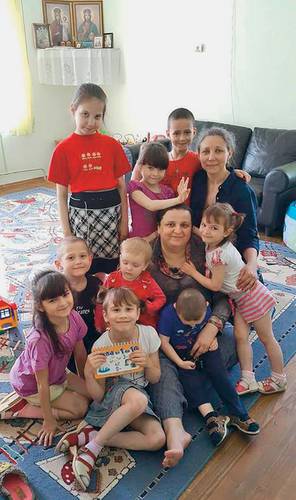Воспитанники приюта «Рождественский» в К алужской области, к которым приезжала Ирина 060_rusrep_02-1.jpg из личного архива Ирины Комаровской