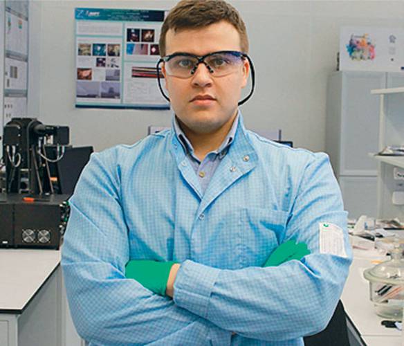 Юрий Стебунов, старший научный сотрудник Лаборатории нанооптики и плазмоники МФТИ 046_rusrep_09-1.jpg