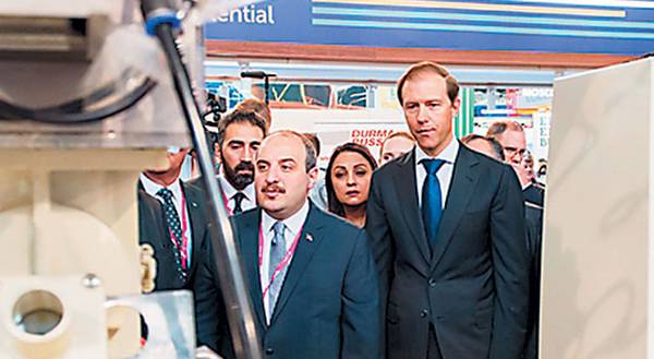 Ключевым мероприятием деловой программы Иннопрома-2019 стал Российско-Турецкий промышленный форум. Экспозиция страны-партнера включала станкостроение, металлургию, производство электрооборудования, робототехнику, разработку аэрокосмических технологий Владимир 005_expert_ural_29-1.jpg