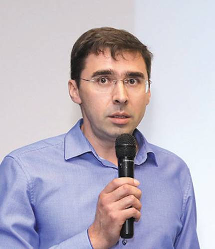 Антон Граминский: "Корейцы приезжали на Алтай, предлагали забирать кровь. Но мы им отказали - патриотизм выиграл." p22_2_30.jpg