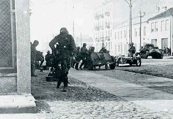 Уличные бои в Варшаве, 1939 год 66-05.jpg