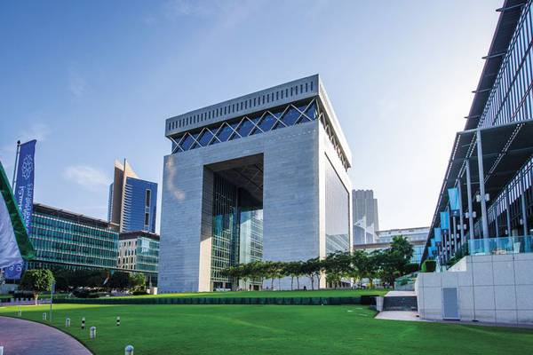 Дубайский международный финансовый центр (DIFC) 35-shutterstock_221784547.jpg