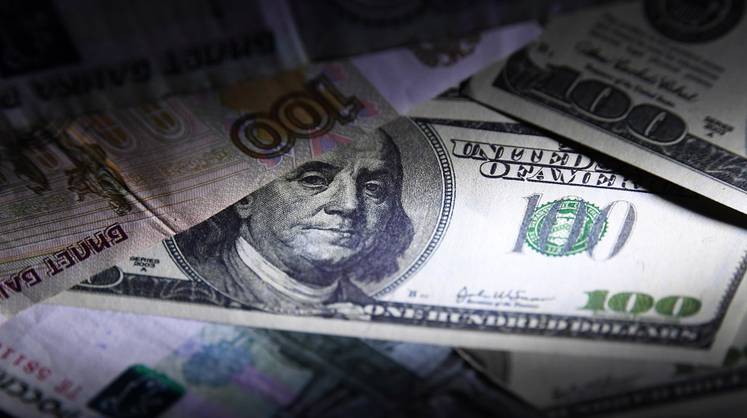 Курс доллара: для рубля начинаются очень трудные времена