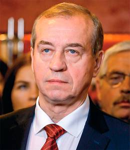 Сергей Левченко, бывший губернатор Иркутской об- ласти, не выдержал борьбы с наводнениями 08-01.jpg МИХАИЛ МЕТЦЕЛЬ/ТАСС