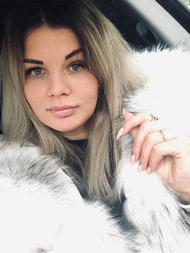 Анастасия Лукина 26 лет Luca`Denim Батайск производство трикотажной и джинсовой одежды 36-molodyie_lukina.jpg