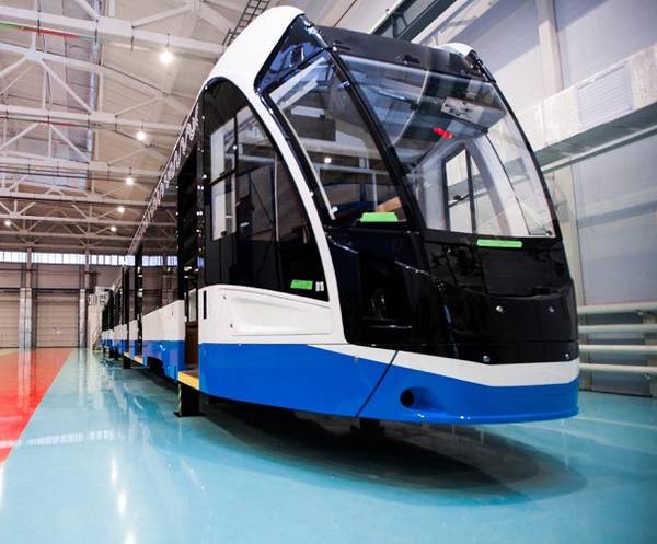 tram1-2.jpg