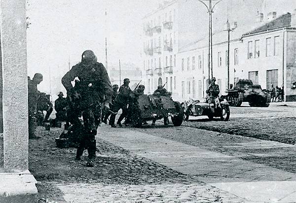 Уличные бои в Варшаве, 1939 год 26-08.jpg