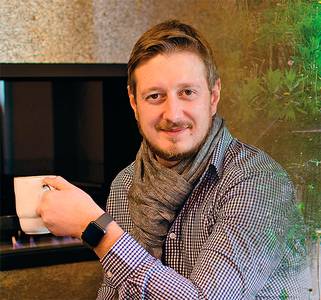 Дмитрий Гасилов, основатель «Гуляй-города»: — Вместе со строительством ресторана и отеля плюс палатки инвестиции зашкаливают за несколько десятков миллионов за все время существования «Гуляй-города» 28-03.jpg Дмитрий Гасилов, основатель «Гуляй-города»: — Вместе со строительством ресторана и отеля плюс палатки инвестиции зашкаливают за несколько десятков миллионов за все время существования «Гуляй-города» 28-03.jpg