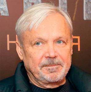 ВАСИЛИЙ МИЩЕНКО «Он тоже жертва. Мучиться он будет всю жизнь. Все-таки человек умер. А он не из тех, кто может такое стереть из памяти. Даже если бы он не получил наказания, с того момента, как Захаров погиб, у него все было бы и в жизни по-другому, и в работе. Ведь это не игра, это жизнь. И в этой жизни жертвой легче быть, чем палачом» 66-06.jpg ВЯЧЕСЛАВ ПРОКОФЬЕВ/ТАСС ВАСИЛИЙ МИЩЕНКО «Он тоже жертва. Мучиться он будет всю жизнь. Все-таки человек умер. А он не из тех, кто может такое стереть из памяти. Даже если бы он не получил наказания, с того момента, как Захаров погиб, у него все было бы и в жизни по-другому, и в работе. Ведь это не игра, это жизнь. И в этой жизни жертвой легче быть, чем палачом» 66-06.jpg ВЯЧЕСЛАВ ПРОКОФЬЕВ/ТАСС