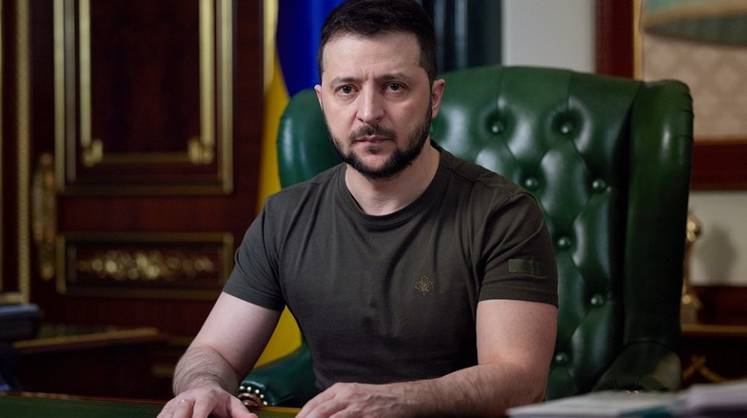 Экс-советник президента Украины сообщил о единственном выходе, который остался у Зеленского