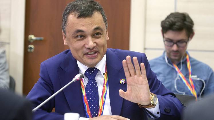 Как реагировать России на казахского министра Аскара Умарова