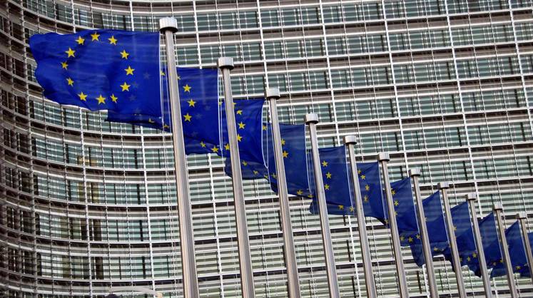 ЕС согласовал потолок цен на российские нефтепродукты
