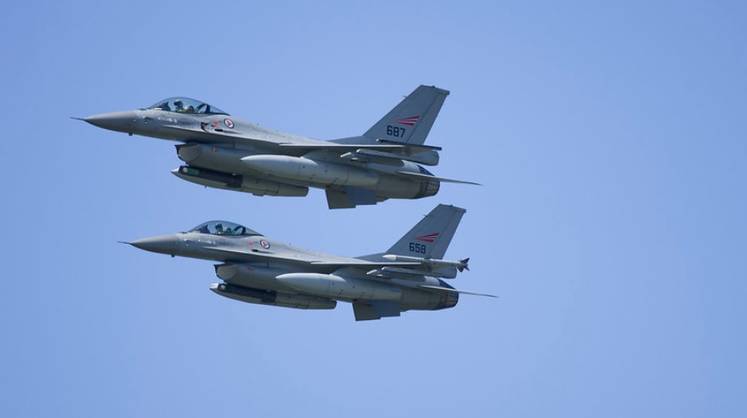 В НАТО заявили о невозможности поставить Украине истребители F-16 в ближайшей перспективе