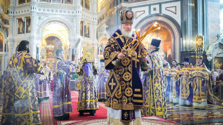 Патриарх Кирилл напомнил о своем благословении молиться о здравии Путина