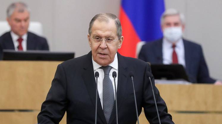Российский министр напомнил Западу про кольт в кармане