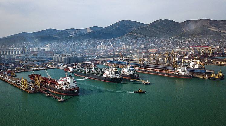 Выход к морю в Новороссийске временно ограничен после атаки безэкипажных катеров