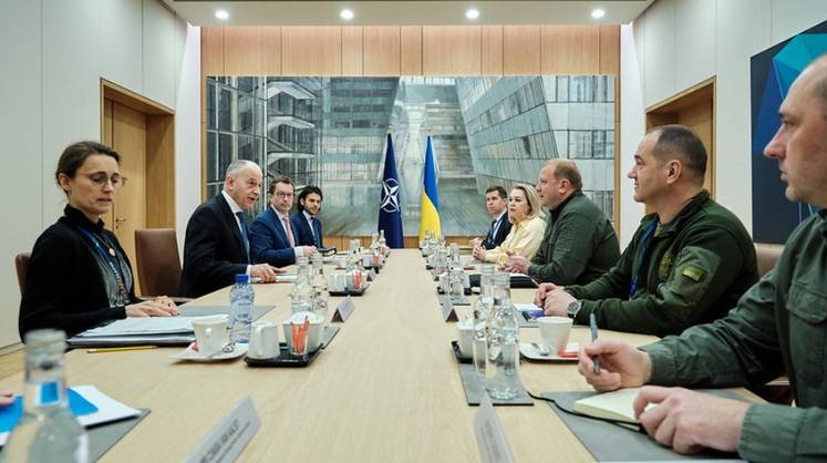 Бывший главком НАТО рассказал, почему на Западе боятся военных успехов Киева
