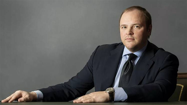 «За вклад в борьбу с пандемией»