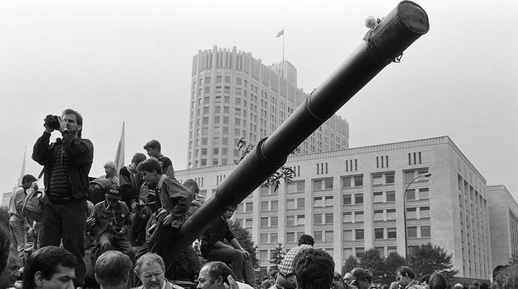 Миф первый: Советский Союз развалили номенклатура и интеллигенция