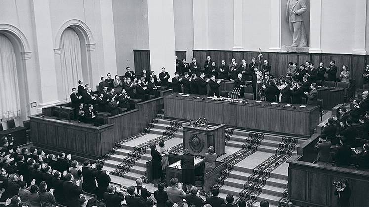 «К 1990 году советская элита была уже готова конвертировать власть в собственность»