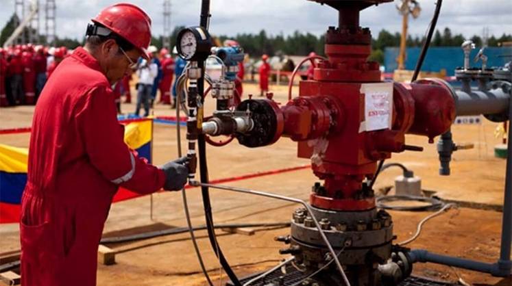 На стороне дорогой нефти сыграл ее противник