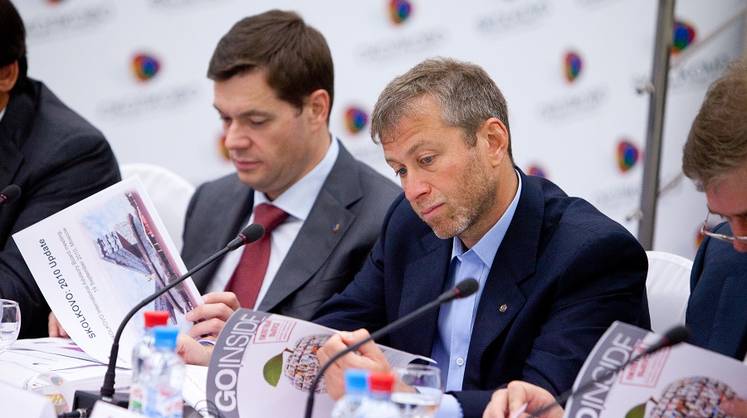 Forbes опубликовал рейтинг самых обедневших российских миллиардеров