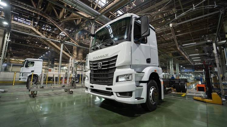 «КАМАЗ» снизил прогноз рынка тяжёлых грузовиков в 2025 году до 45 тысяч