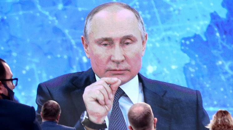 Совфед одобрил закон, позволяющий Путину баллотироваться еще на два срока Совфед одобрил закон, позволяющий Путину баллотироваться еще на два срока