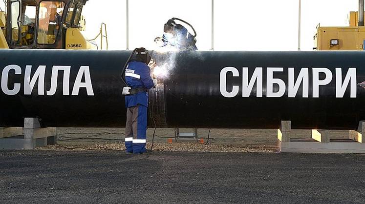 Китай выбирает российский газ