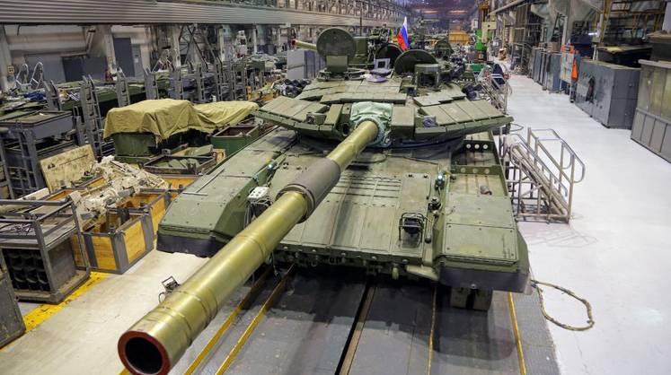 «Символ Победы»: «Уралвагонзавод» отправил на СВО новые модернизированные танки
