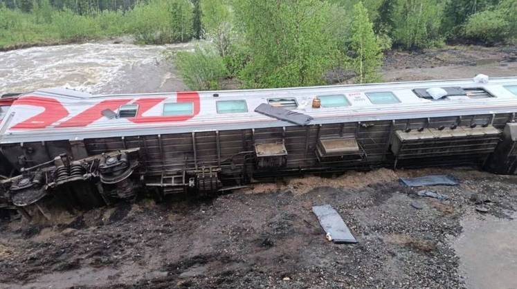 Школьница, считавшаяся пропавшей без вести после схода поезда в Коми, найдена живой