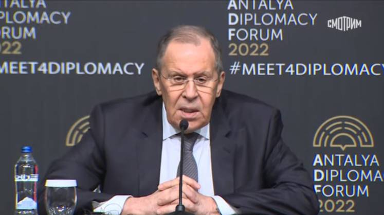 Лавров: Россия сделает все для того, чтобы не зависеть от Запада