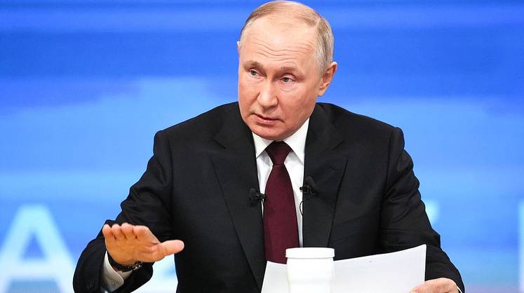 Владимир Путин ответил на вопрос о своей программе на новый президентский срок Владимир Путин ответил на вопрос о своей программе на новый президентский срок