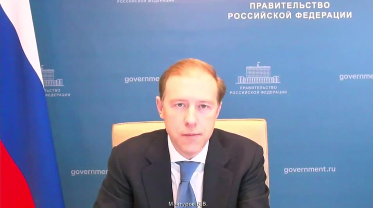 Путин раскритиковал Мантурова за отсутствие контрактов на новые самолеты