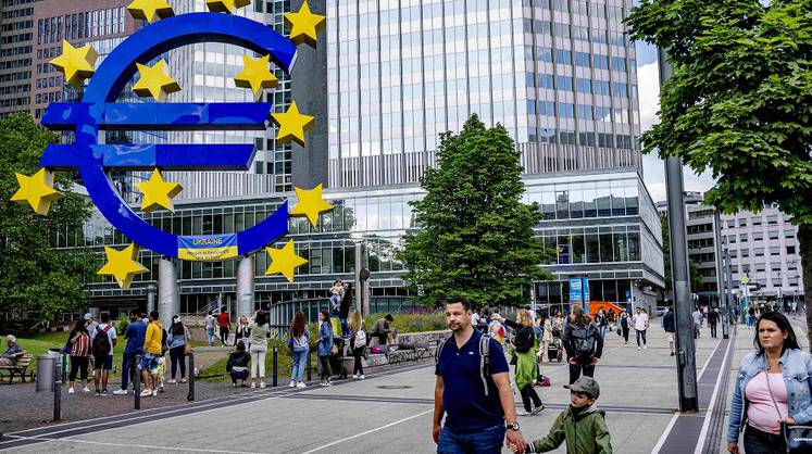 Инфляция в еврозоне превысила 8 процентов